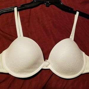White lace bra